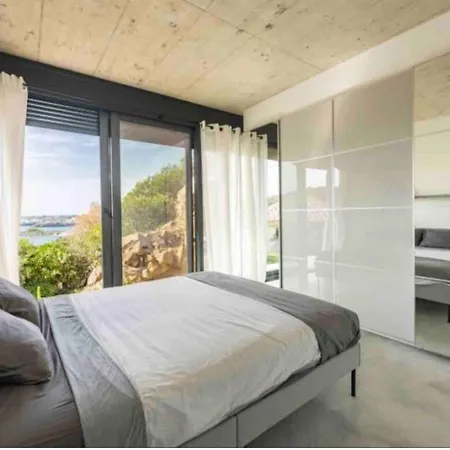 Modern With Stunning Ocean Views *