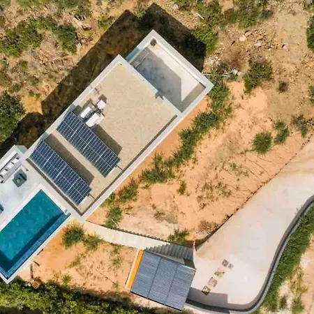 Villa Modern With Stunning Ocean Views